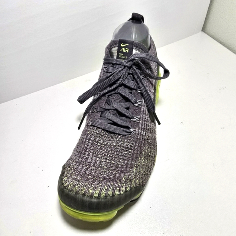 Nike VaporMax Flyknit Men's Gray and Green Running Shoes size 11 - Picture 12 of 16